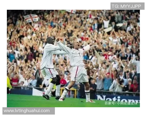 后扣球技艺超群的足球明星们盘点与精彩瞬间回顾